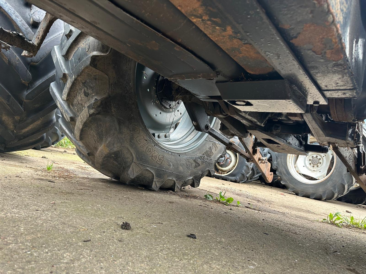 Valtra 8150 8150-4 - cała na części - Трактор: снимка 4 Valtra 8150 8150-4 - cała na części - Трактор: снимка 4