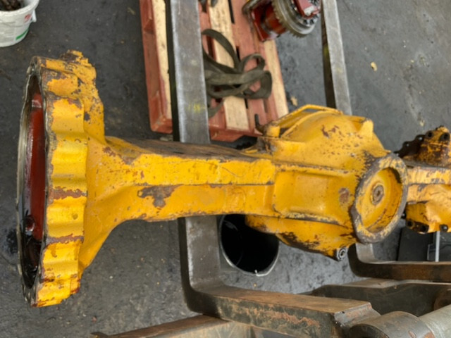 ZF 4474 452 100 , ZP 111 66640 - Ос и части за Селскостопанска техника: снимка 2 ZF 4474 452 100 , ZP 111 66640 - Ос и части за Селскостопанска техника: снимка 2