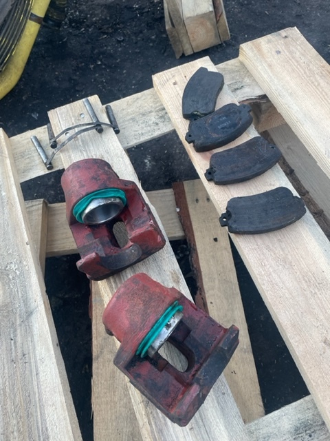 Zacisk hamulca merlo - Спирачен апарат за Селскостопанска техника: снимка 2 Zacisk hamulca merlo - Спирачен апарат за Селскостопанска техника: снимка 2