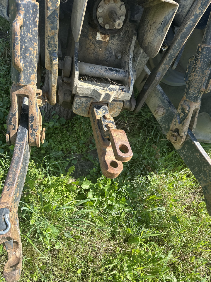 Zaczep polowy Hitch Massey Ferguson claas - Рама/ Шаси за Селскостопанска техника: снимка 1 Zaczep polowy Hitch Massey Ferguson claas - Рама/ Шаси за Селскостопанска техника: снимка 1