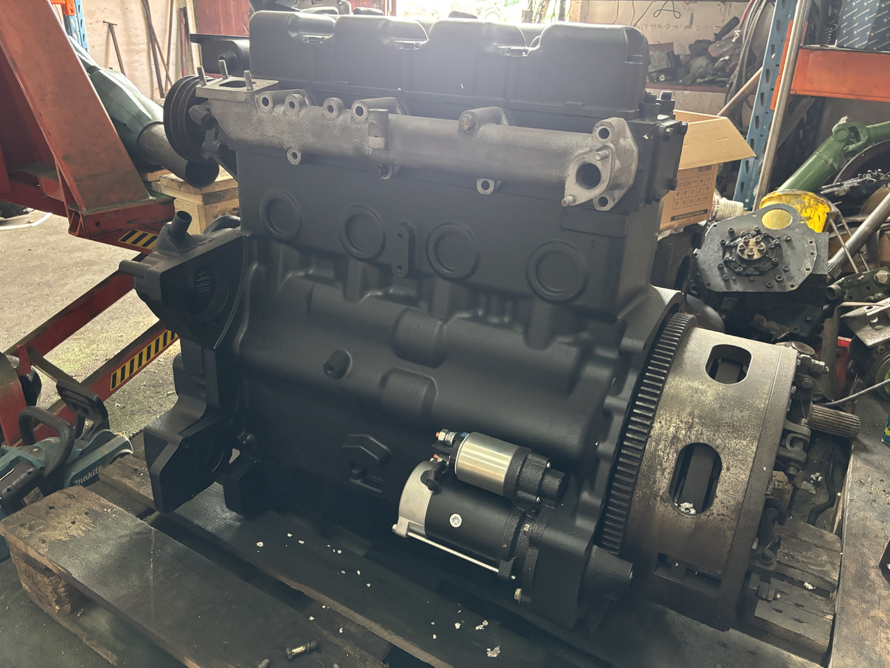 Zetor Proxima - silnik kompletny Z1305 78002002 - Двигател: снимка 5 Zetor Proxima - silnik kompletny Z1305 78002002 - Двигател: снимка 5