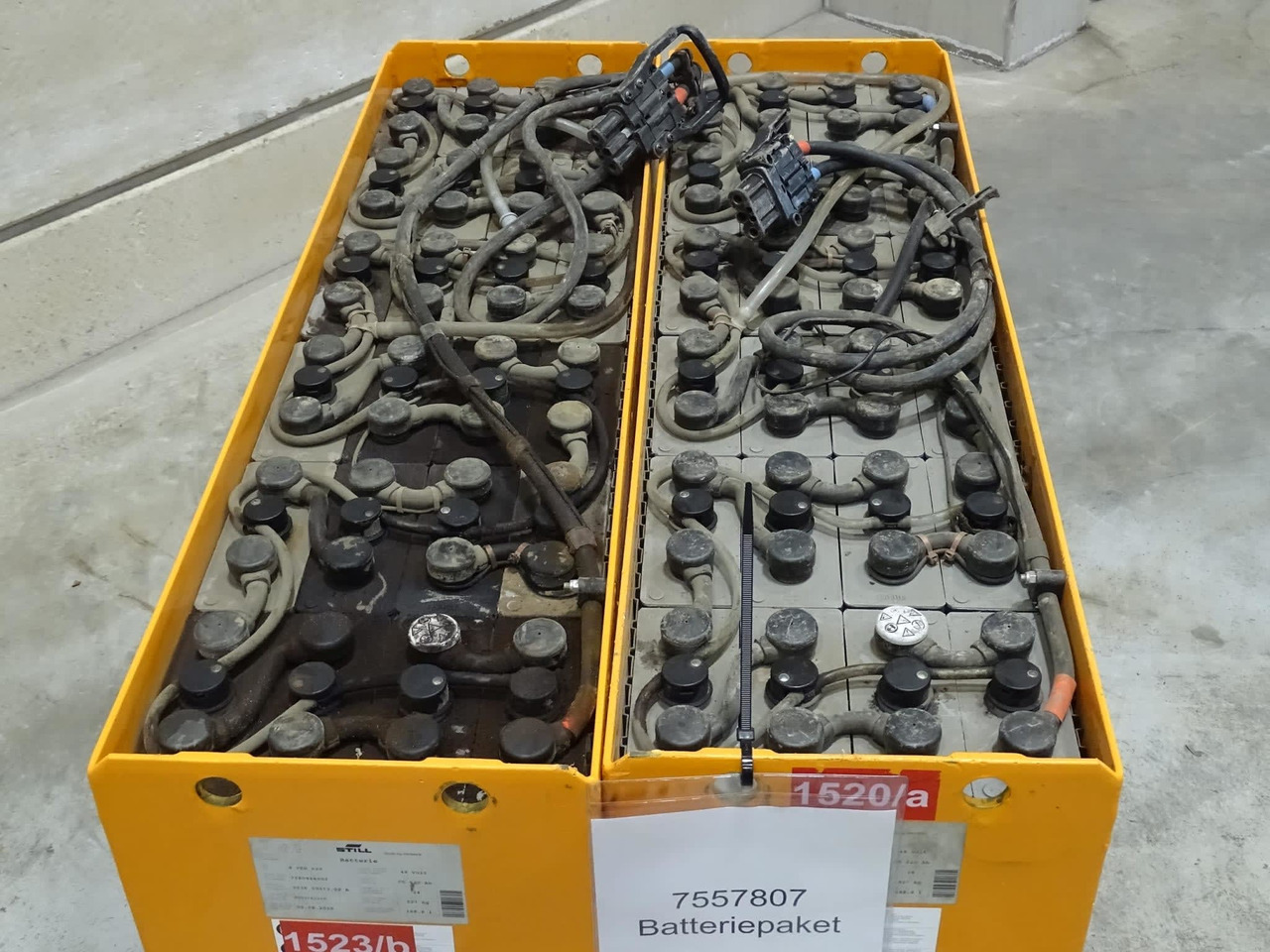 Battery Package 2 pieces - Акумулатор за Подемно-транспортна техника: снимка 4 Battery Package 2 pieces - Акумулатор за Подемно-транспортна техника: снимка 4