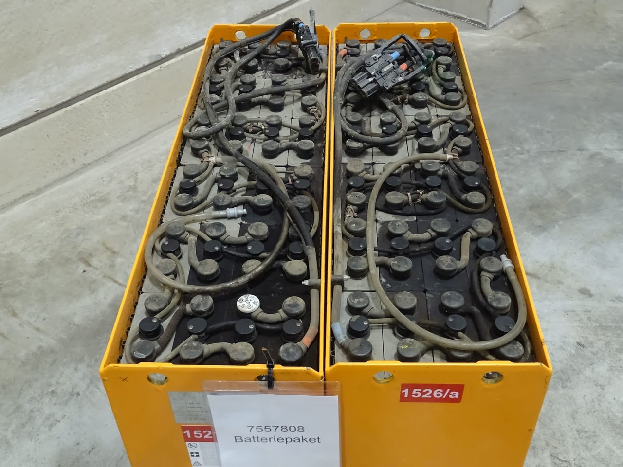 Battery Package 2 pieces - Акумулатор за Подемно-транспортна техника: снимка 4 Battery Package 2 pieces - Акумулатор за Подемно-транспортна техника: снимка 4