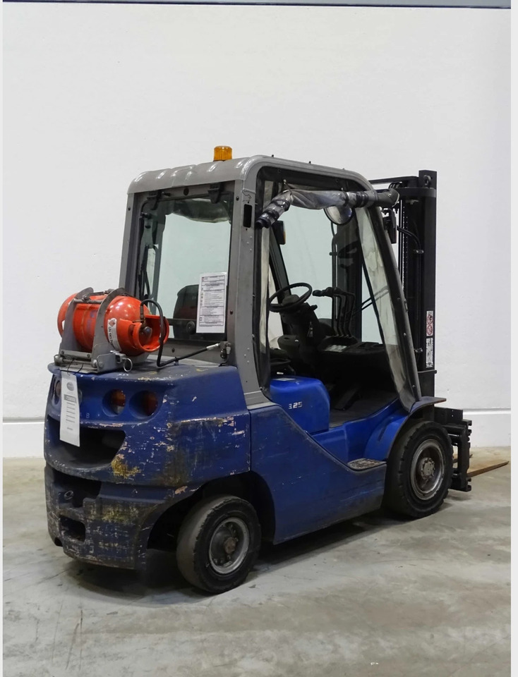 Cesab M325G - Газокар: снимка 3 Cesab M325G - Газокар: снимка 3
