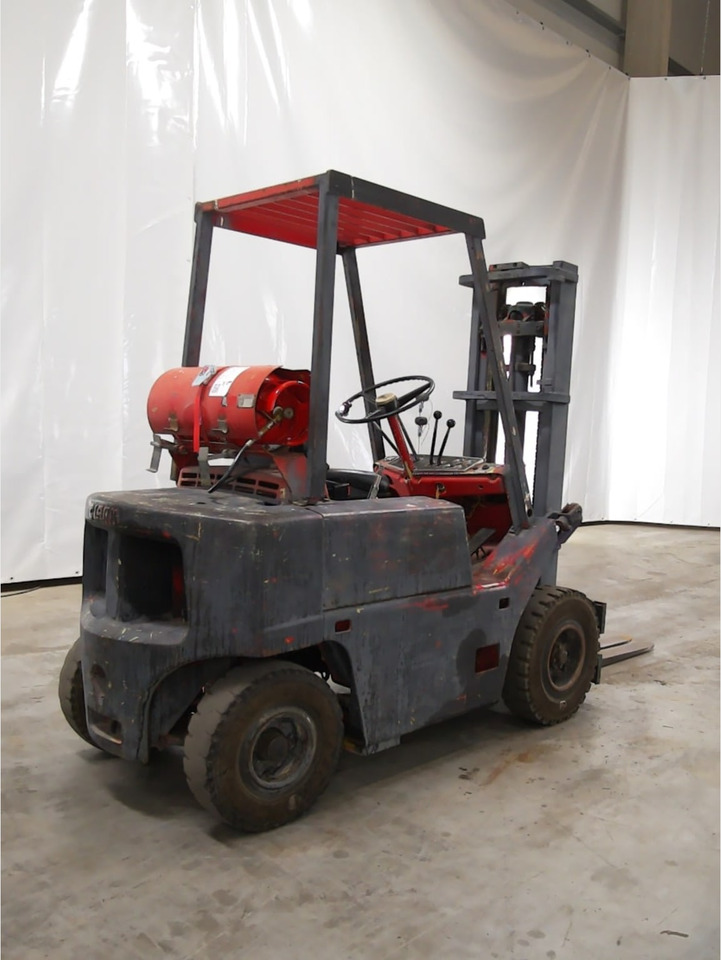 Clark 25D - Дизелов мотокар: снимка 3 Clark 25D - Дизелов мотокар: снимка 3