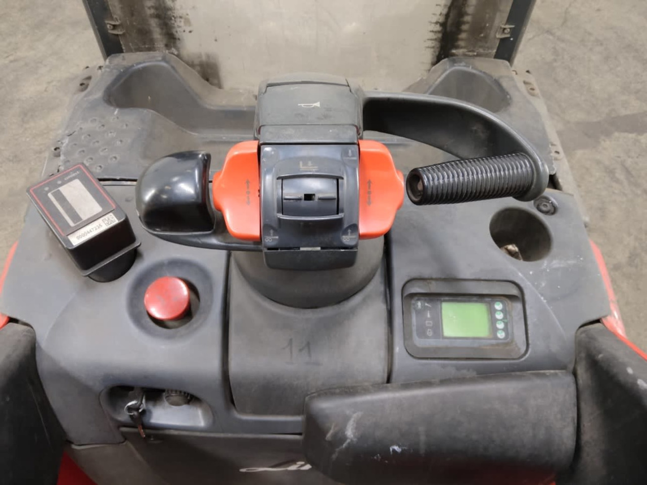 Linde D12P - Стакер: снимка 4 Linde D12P - Стакер: снимка 4