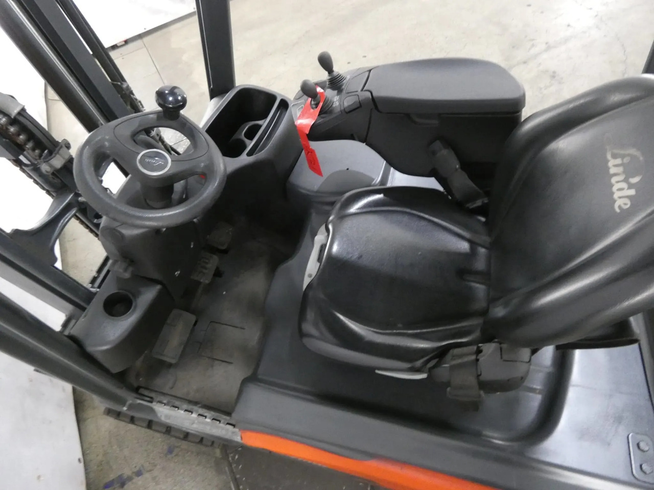 Linde E16 - Електрокар: снимка 3 Linde E16 - Електрокар: снимка 3