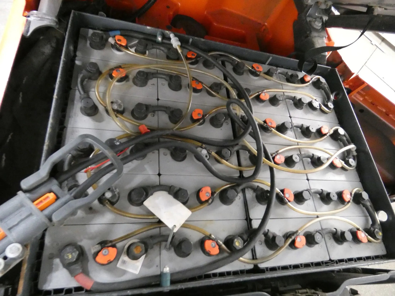 Linde E16 - Електрокар: снимка 4 Linde E16 - Електрокар: снимка 4