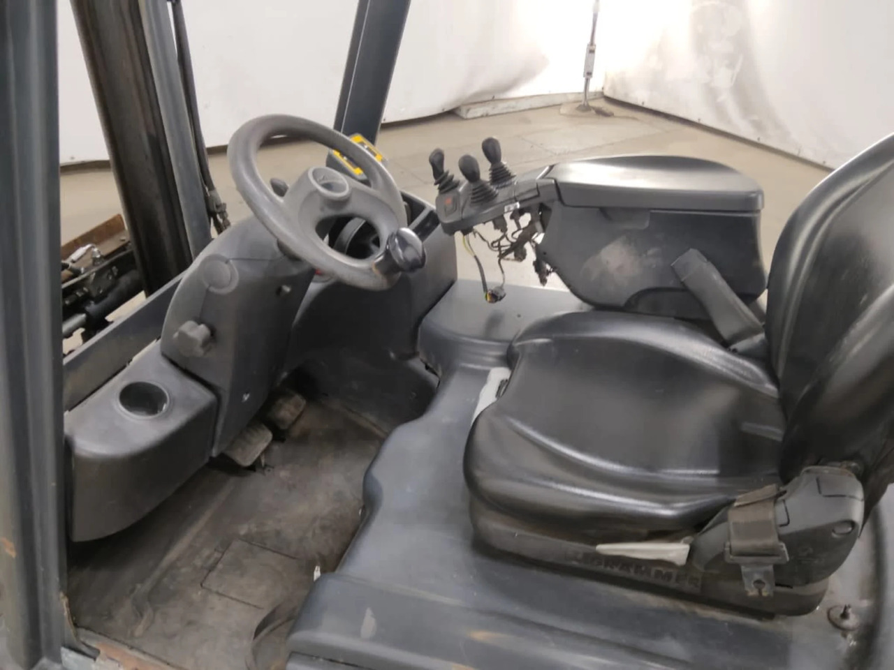 Linde E16C-02 - Електрокар: снимка 3 Linde E16C-02 - Електрокар: снимка 3