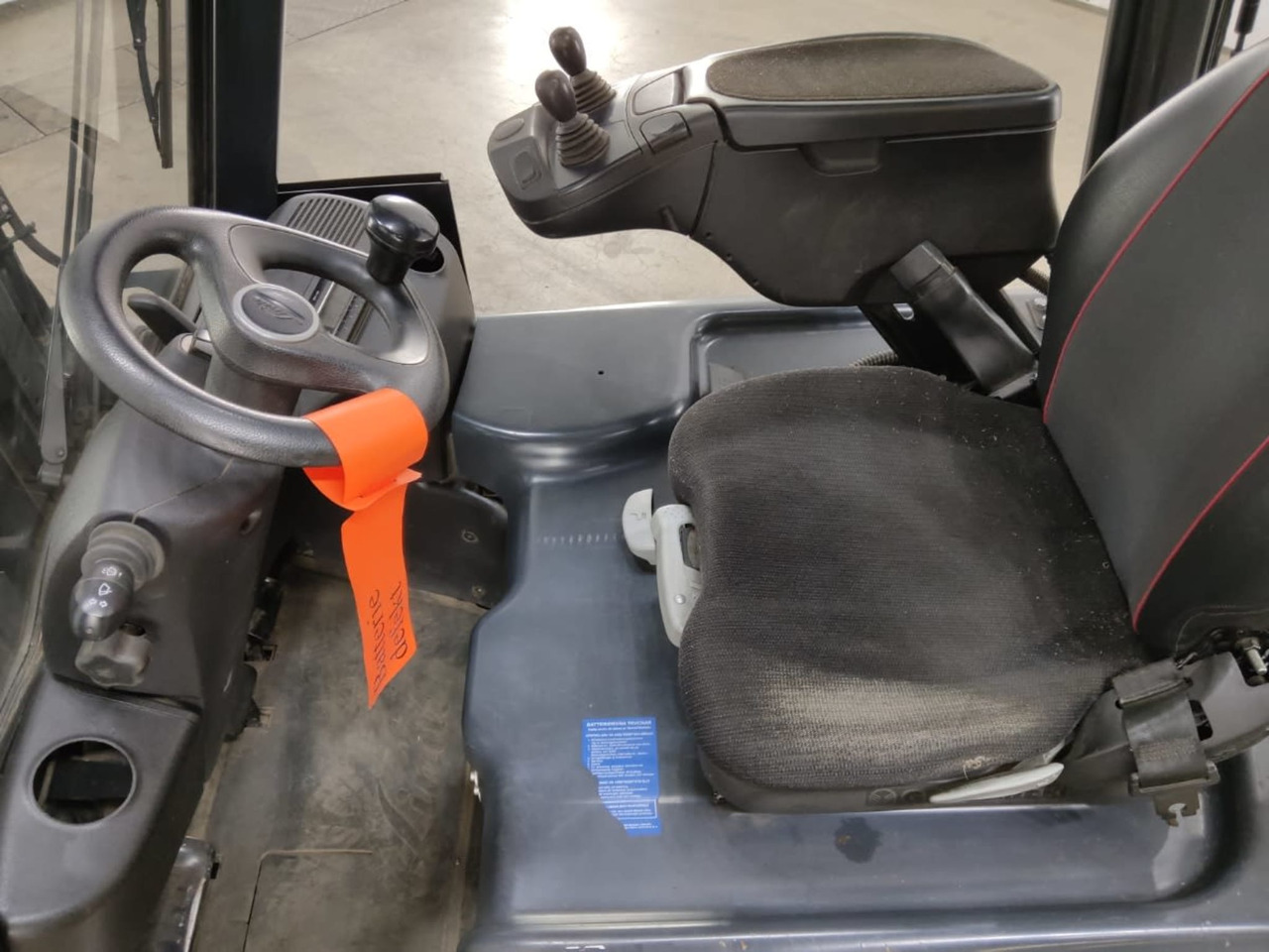 Linde E16C-02 - Електрокар: снимка 4 Linde E16C-02 - Електрокар: снимка 4