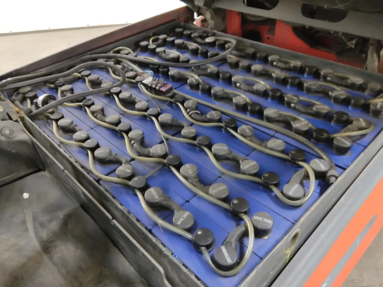 Linde E30L-01 - Електрокар: снимка 5 Linde E30L-01 - Електрокар: снимка 5