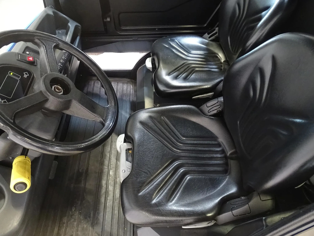 Linde P250 - Електрически влекач: снимка 3 Linde P250 - Електрически влекач: снимка 3