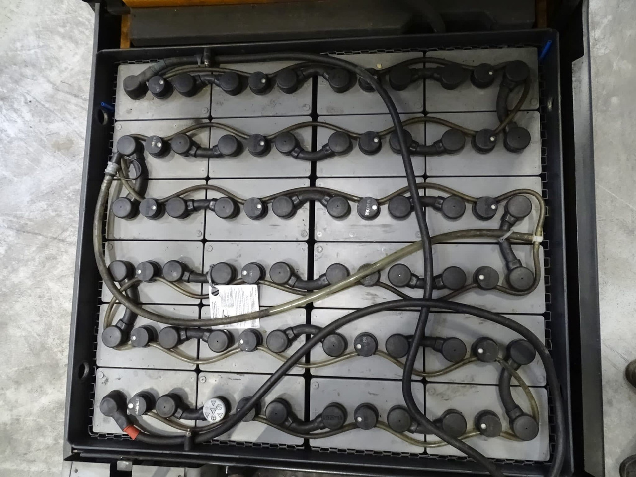 Package: 7521463 R20-20Pi & 7521464 R20-20Pi - Мотокар: снимка 5 Package: 7521463 R20-20Pi & 7521464 R20-20Pi - Мотокар: снимка 5