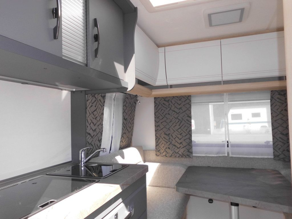 Hobby De Luxe 400 SFe 2025 1500kg. Hobby De Luxe 400 SFe Lagerabverkauf! - Каравана: снимка 1 Hobby De Luxe 400 SFe 2025 1500kg. Hobby De Luxe 400 SFe Lagerabverkauf! - Каравана: снимка 1