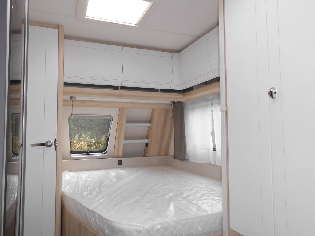 Каравана Hobby De Luxe 460 UFe 2026 1500kg. Ambiente: снимка 11