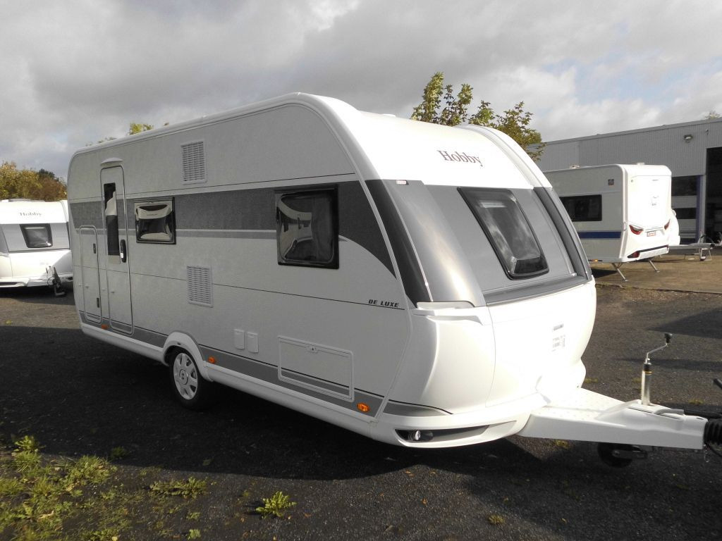 Hobby De Luxe 490 KMF 2026 GARAGE AUTARK 1800kg.+++ - Каравана: снимка 1 Hobby De Luxe 490 KMF 2026 GARAGE AUTARK 1800kg.+++ - Каравана: снимка 1