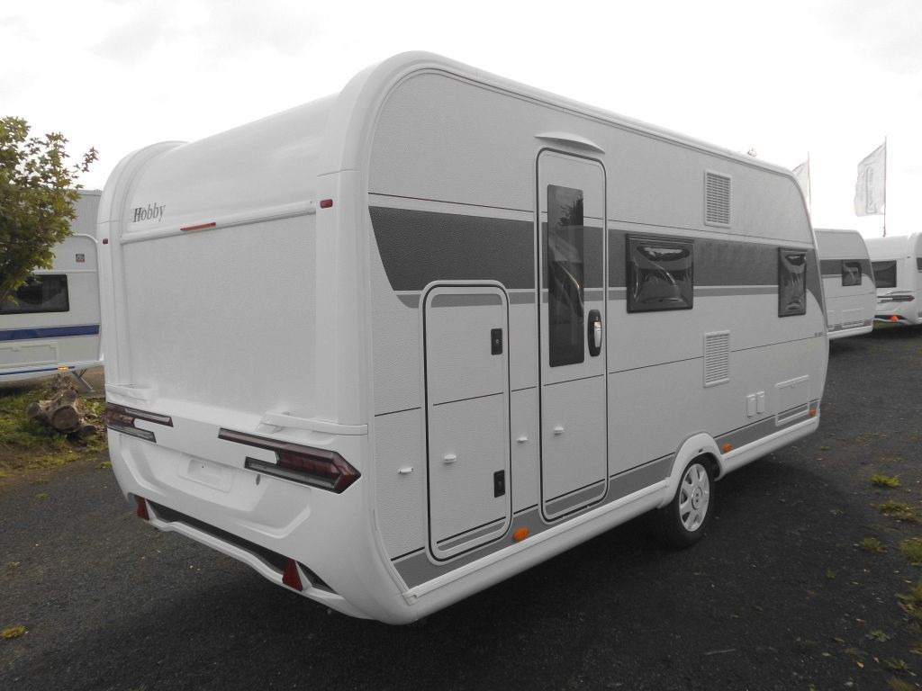 Hobby De Luxe 490 KMF 2026 GARAGE AUTARK 1800kg.+++ - Каравана: снимка 3 Hobby De Luxe 490 KMF 2026 GARAGE AUTARK 1800kg.+++ - Каравана: снимка 3