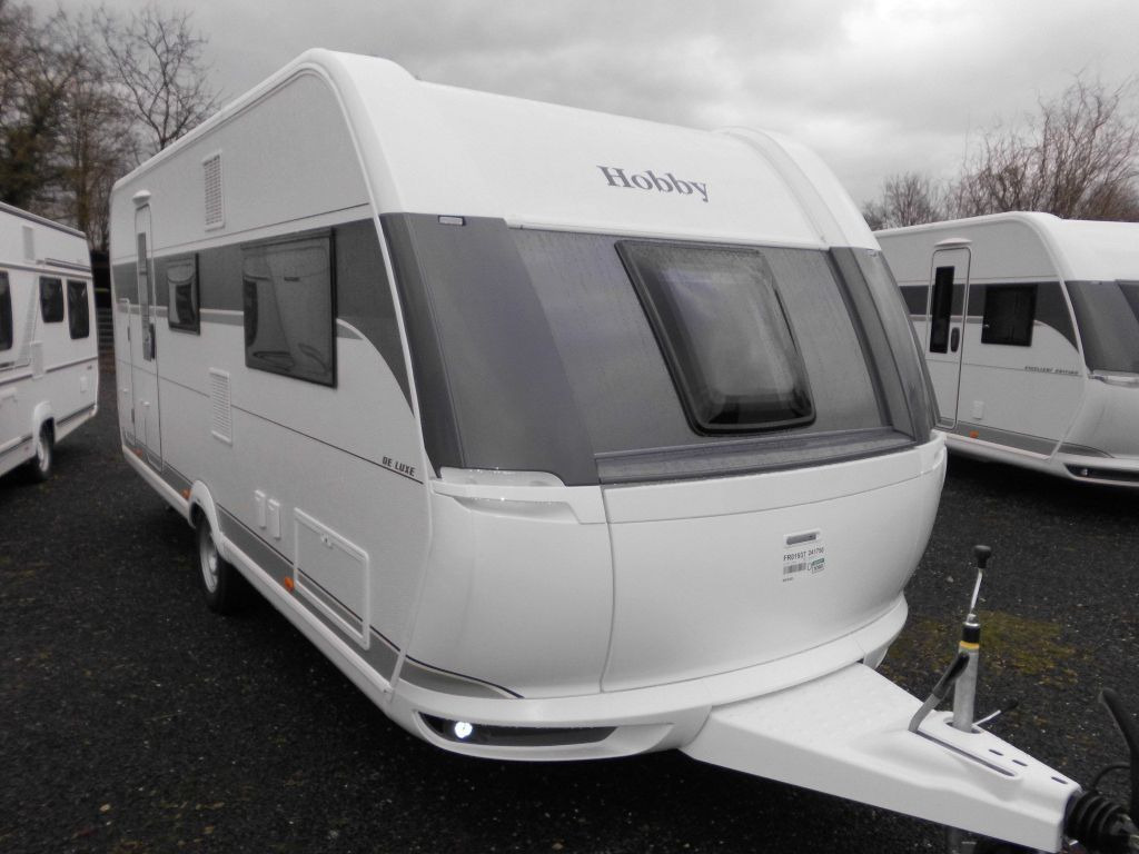 Нови Каравана Hobby De Luxe 540 KMFe 2024 GARAGE 1800KG AUTARK+++: снимка 1