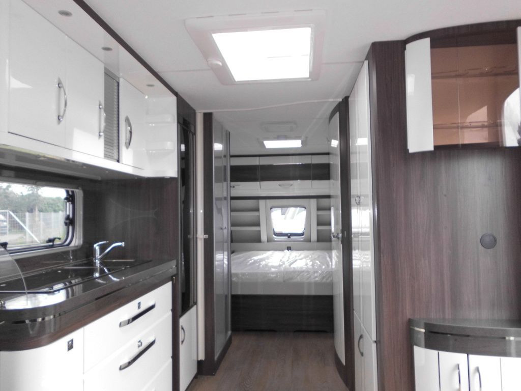 Каравана Hobby Prestige 650 UFf 2025 %Lagerabverkauf%: снимка 11