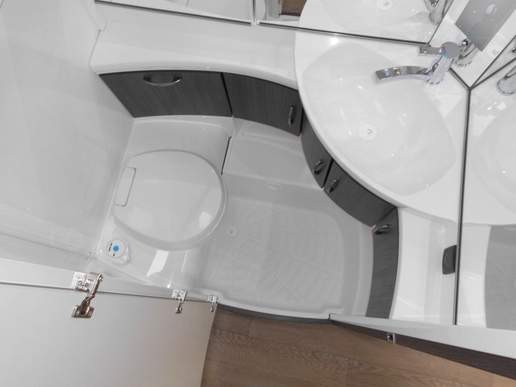 Каравана Hobby Prestige 650 UFf 2025 %Lagerabverkauf%: снимка 15