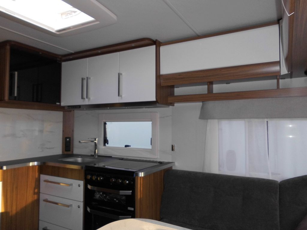Каравана Polar 520 FW Original Modellwechsel-Aktion: снимка 13