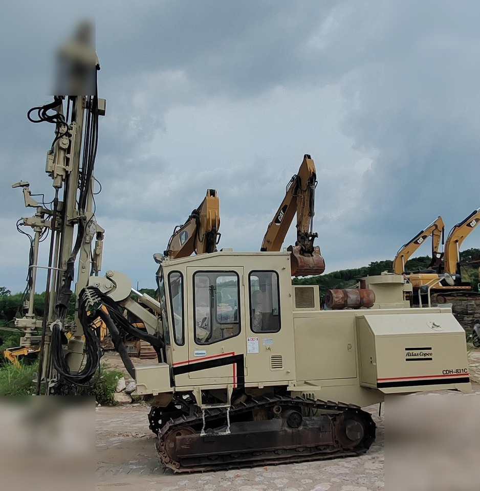 1998 ATLAS COPCO CDH831C - Пробивна машина: снимка 1 1998 ATLAS COPCO CDH831C - Пробивна машина: снимка 1
