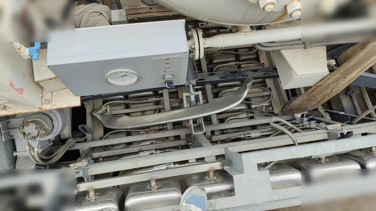 2006 WIRTGEN RX4500 - Стабилизатор за почва: снимка 4 2006 WIRTGEN RX4500 - Стабилизатор за почва: снимка 4