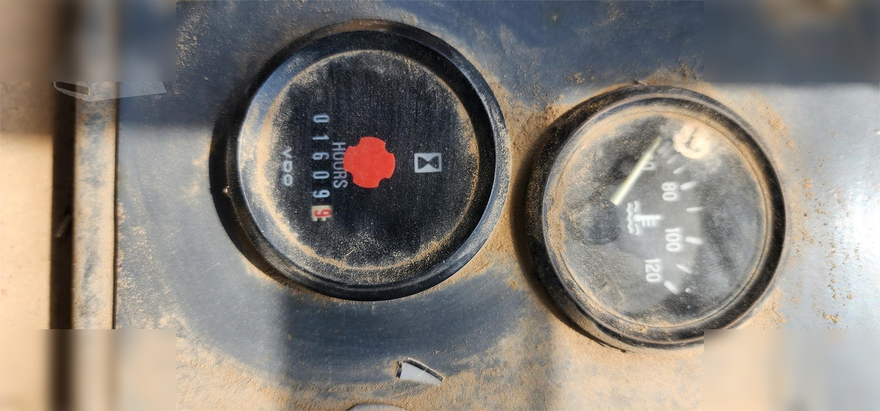 Тръбополагач 2008 SHANTUI SP70Y: снимка 7 Тръбополагач 2008 SHANTUI SP70Y: снимка 7