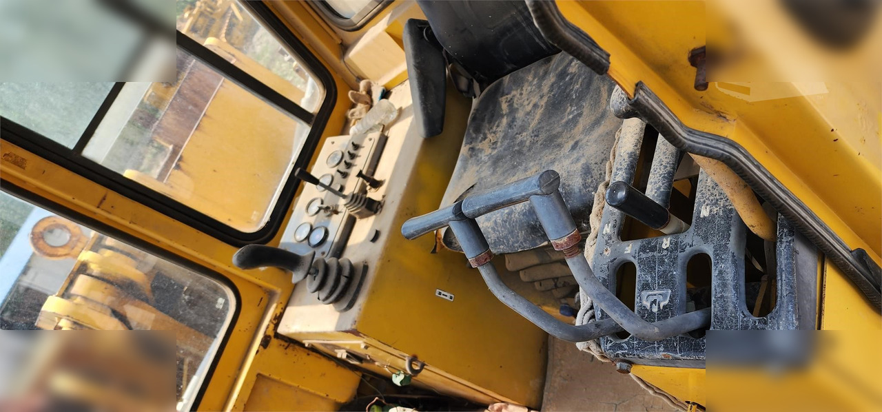 Тръбополагач 2008 SHANTUI SP70Y: снимка 9 Тръбополагач 2008 SHANTUI SP70Y: снимка 9