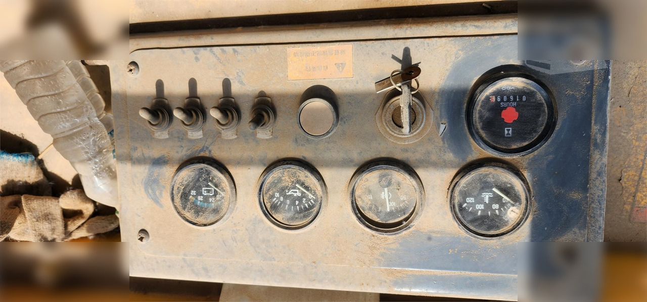 Тръбополагач 2008 SHANTUI SP70Y: снимка 8 Тръбополагач 2008 SHANTUI SP70Y: снимка 8