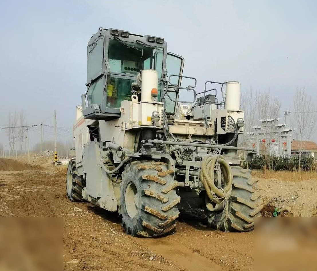 2010 WIRTGEN WR2500S - Стабилизатор за почва: снимка 3 2010 WIRTGEN WR2500S - Стабилизатор за почва: снимка 3