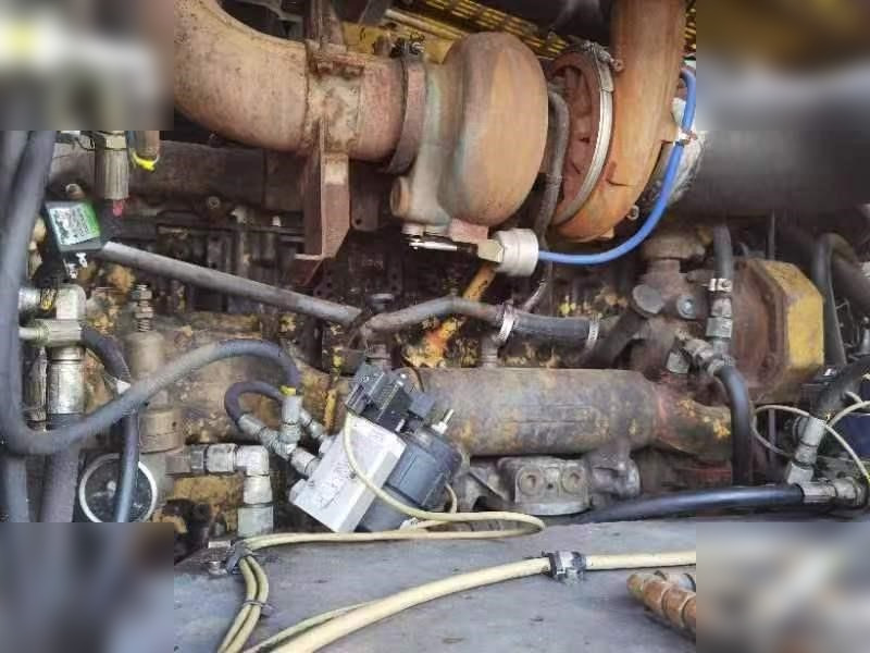 2011 ATLAS COPCO ROC L8-30 - Пробивна машина: снимка 3 2011 ATLAS COPCO ROC L8-30 - Пробивна машина: снимка 3