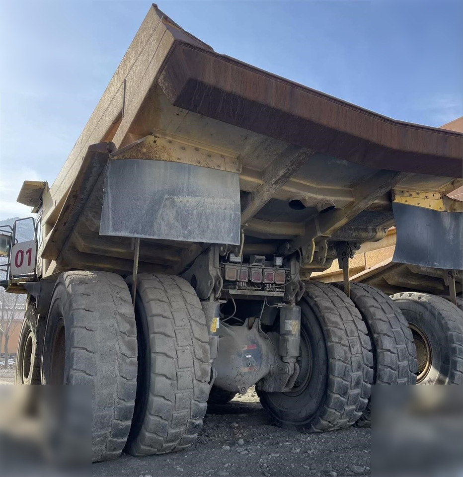2011 KOMATSU HD465-7 - Кариерен самосвал: снимка 3 2011 KOMATSU HD465-7 - Кариерен самосвал: снимка 3