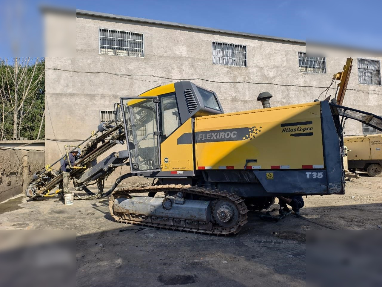 2013 ATLAS COPCO FLEXIROC T35-11 - Пробивна машина: снимка 1 2013 ATLAS COPCO FLEXIROC T35-11 - Пробивна машина: снимка 1