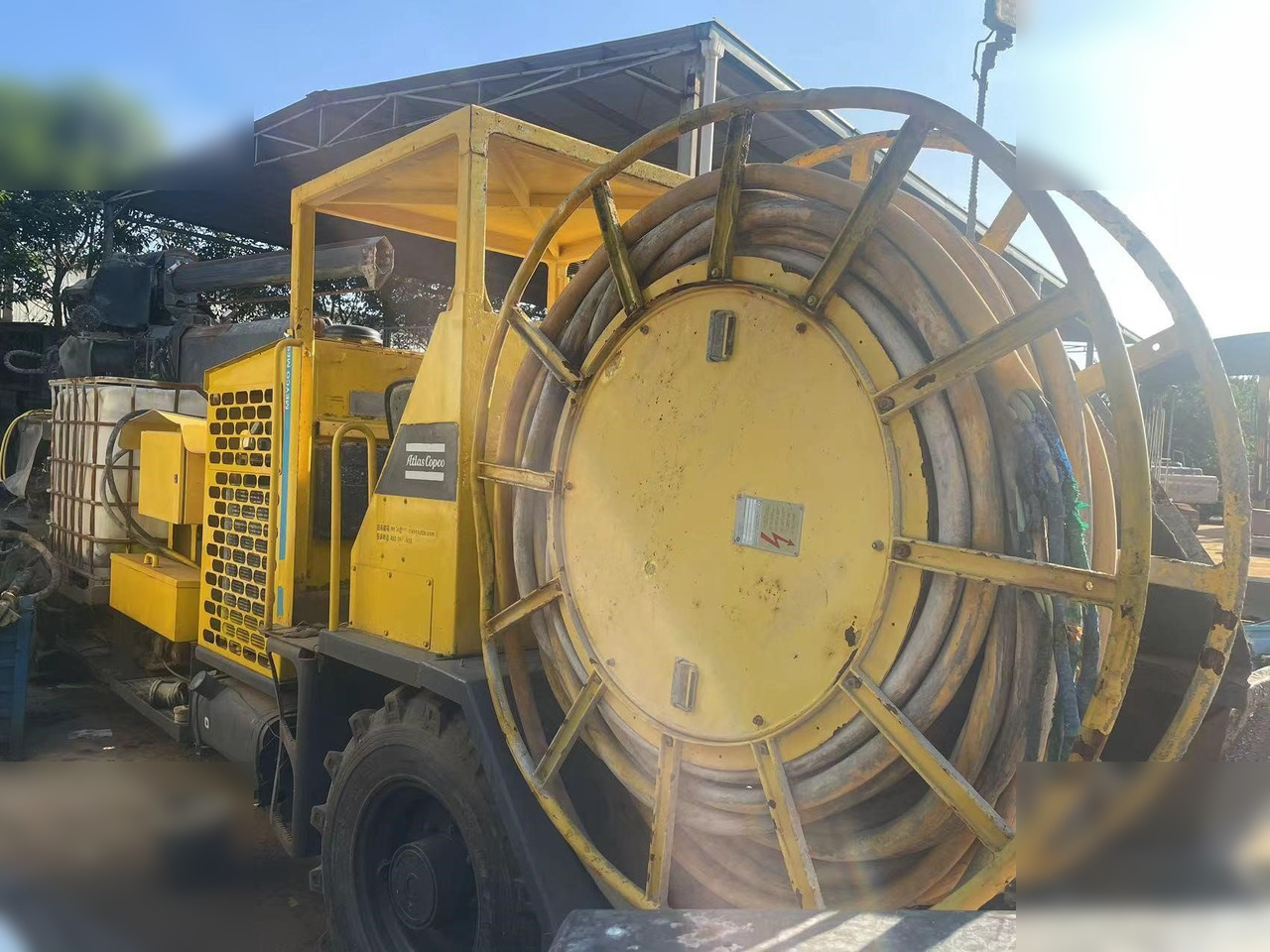 2016 EPIROC MEYCO ME5 - Тунелопробивната машина: снимка 1 2016 EPIROC MEYCO ME5 - Тунелопробивната машина: снимка 1