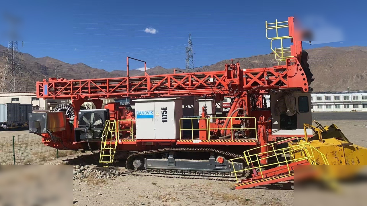 2016 SANDVIK D75KS - Пробивна машина: снимка 2 2016 SANDVIK D75KS - Пробивна машина: снимка 2