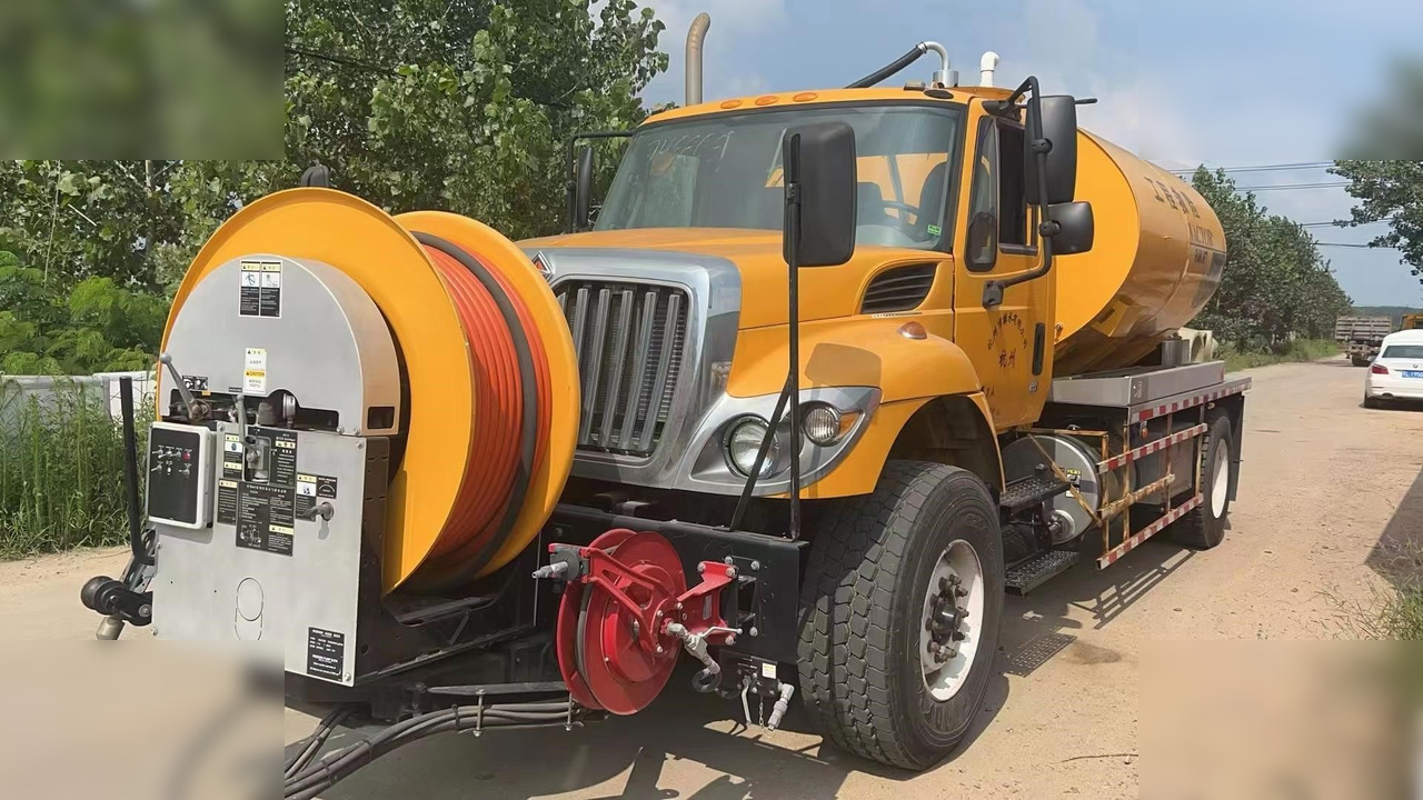 2017 VACTOR RAMJET - Каналопочистваща машина: снимка 1 2017 VACTOR RAMJET - Каналопочистваща машина: снимка 1