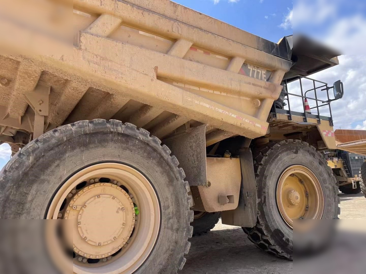 2018 CATERPILLAR 777E - Кариерен самосвал: снимка 4 2018 CATERPILLAR 777E - Кариерен самосвал: снимка 4