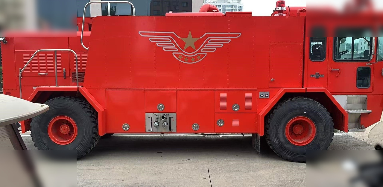 2019 OSHKOSH T1500 - Пожарна кола: снимка 1 2019 OSHKOSH T1500 - Пожарна кола: снимка 1