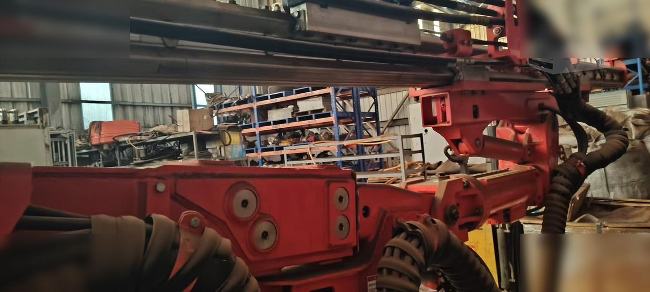 2023 SANDVIK DD2710 - Машина за хоризонтално-насочено сондиране: снимка 4 2023 SANDVIK DD2710 - Машина за хоризонтално-насочено сондиране: снимка 4
