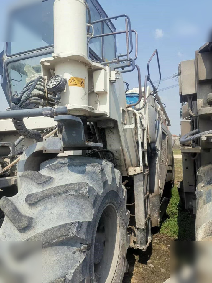 WIRTGEN WR2500 - Стабилизатор за почва: снимка 4 WIRTGEN WR2500 - Стабилизатор за почва: снимка 4