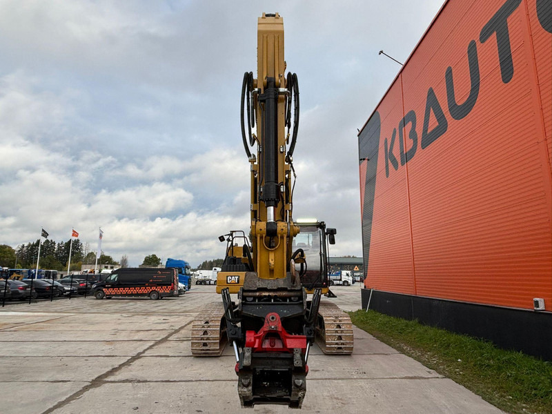 Caterpillar 330 3D / ROTOTILT / AC / CENTRAL LUBRICATION - Верижен багер: снимка 3 Caterpillar 330 3D / ROTOTILT / AC / CENTRAL LUBRICATION - Верижен багер: снимка 3