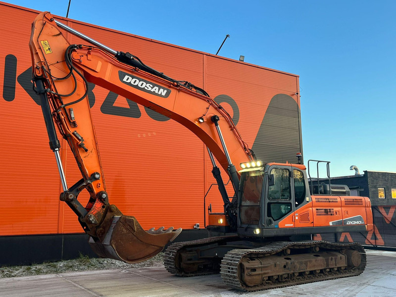 Doosan DX 340 LC-5 CENTRAL LUBRICATION / AC - Верижен багер: снимка 1 Doosan DX 340 LC-5 CENTRAL LUBRICATION / AC - Верижен багер: снимка 1