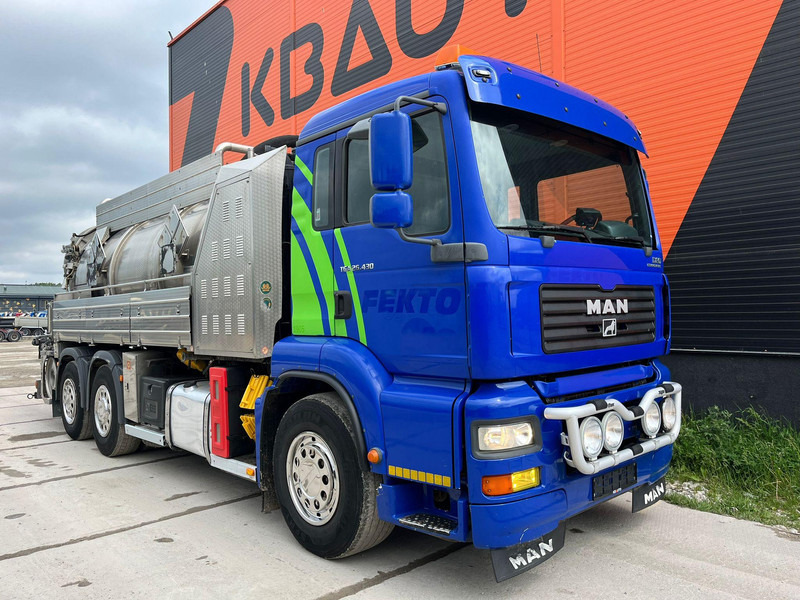 MAN TGA 26.430 6x2*4 TANK 13700 l / VACUUM MORO PM200R - 2283 hours / PRESSURE Pratissoli KF38 - 40 l/min - 150 bar - Каналопочистваща машина: снимка 3 MAN TGA 26.430 6x2*4 TANK 13700 l / VACUUM MORO PM200R - 2283 hours / PRESSURE Pratissoli KF38 - 40 l/min - 150 bar - Каналопочистваща машина: снимка 3
