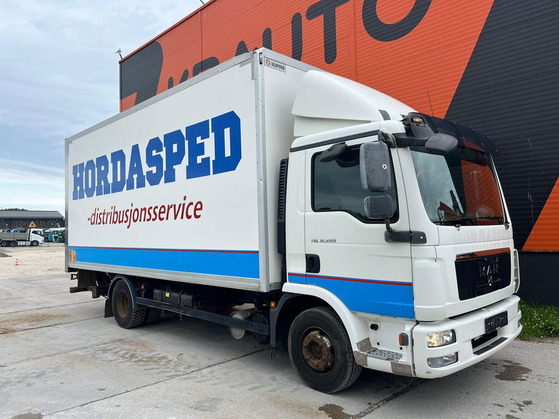 MAN TGL 12.220 4x2 BOX L=5945 mm - Камион фургон: снимка 3 MAN TGL 12.220 4x2 BOX L=5945 mm - Камион фургон: снимка 3
