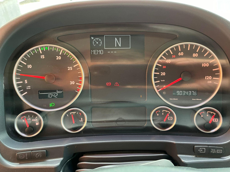 Бордови камион, Камион с кран MAN TGL 8.180 4x2 PK 4200 YEAR 2013 / PLATFORM L=3710 mm: снимка 18 Бордови камион, Камион с кран MAN TGL 8.180 4x2 PK 4200 YEAR 2013 / PLATFORM L=3710 mm: снимка 18