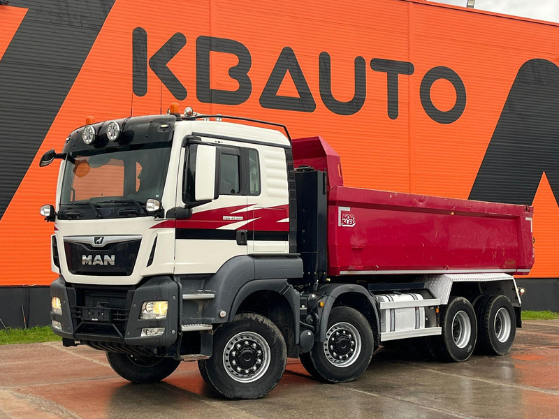 MAN TGS 41.500 8x8 RETARDER / BOX L=5880 mm - Самосвал камион: снимка 1 MAN TGS 41.500 8x8 RETARDER / BOX L=5880 mm - Самосвал камион: снимка 1