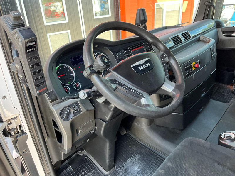 Мултилифт с кука камион MAN TGX 26.560 6x2*4 HIAB 21 ton / L=5300 mm: снимка 15