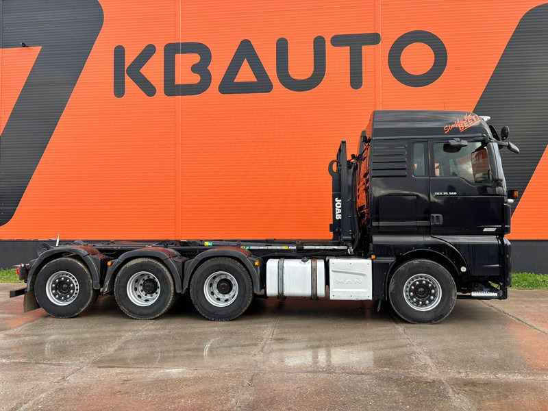 MAN TGX 35.560 8x4*4 LOW MILEAGE ! / INTARDER / JOAB 24 ton / L=5600 mm / SNOW PLOW EQUIPMENT - Мултилифт с кука камион: снимка 4 MAN TGX 35.560 8x4*4 LOW MILEAGE ! / INTARDER / JOAB 24 ton / L=5600 mm / SNOW PLOW EQUIPMENT - Мултилифт с кука камион: снимка 4