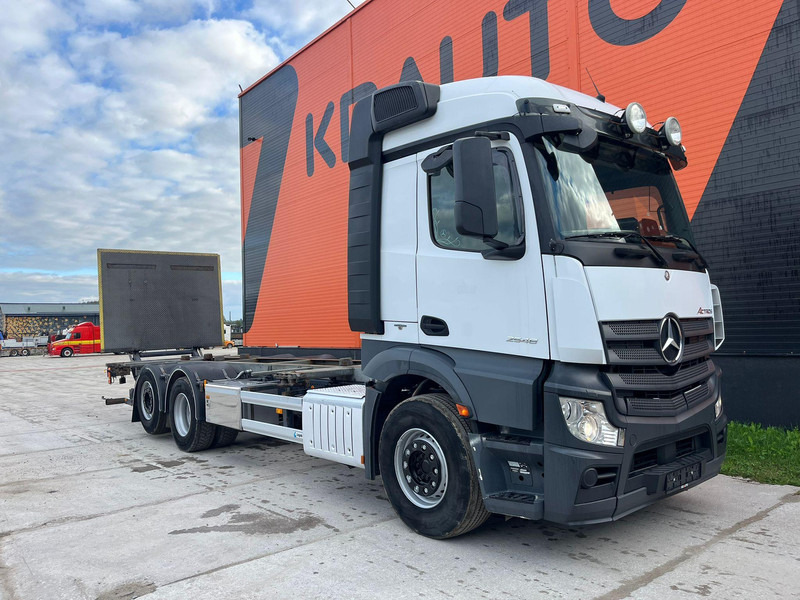 Mercedes-Benz Actros 2548 6x2*4 RETARDER / CHASSIS L= 7870 mm - Контейнеровоз/ Сменна каросерия камион: снимка 4 Mercedes-Benz Actros 2548 6x2*4 RETARDER / CHASSIS L= 7870 mm - Контейнеровоз/ Сменна каросерия камион: снимка 4